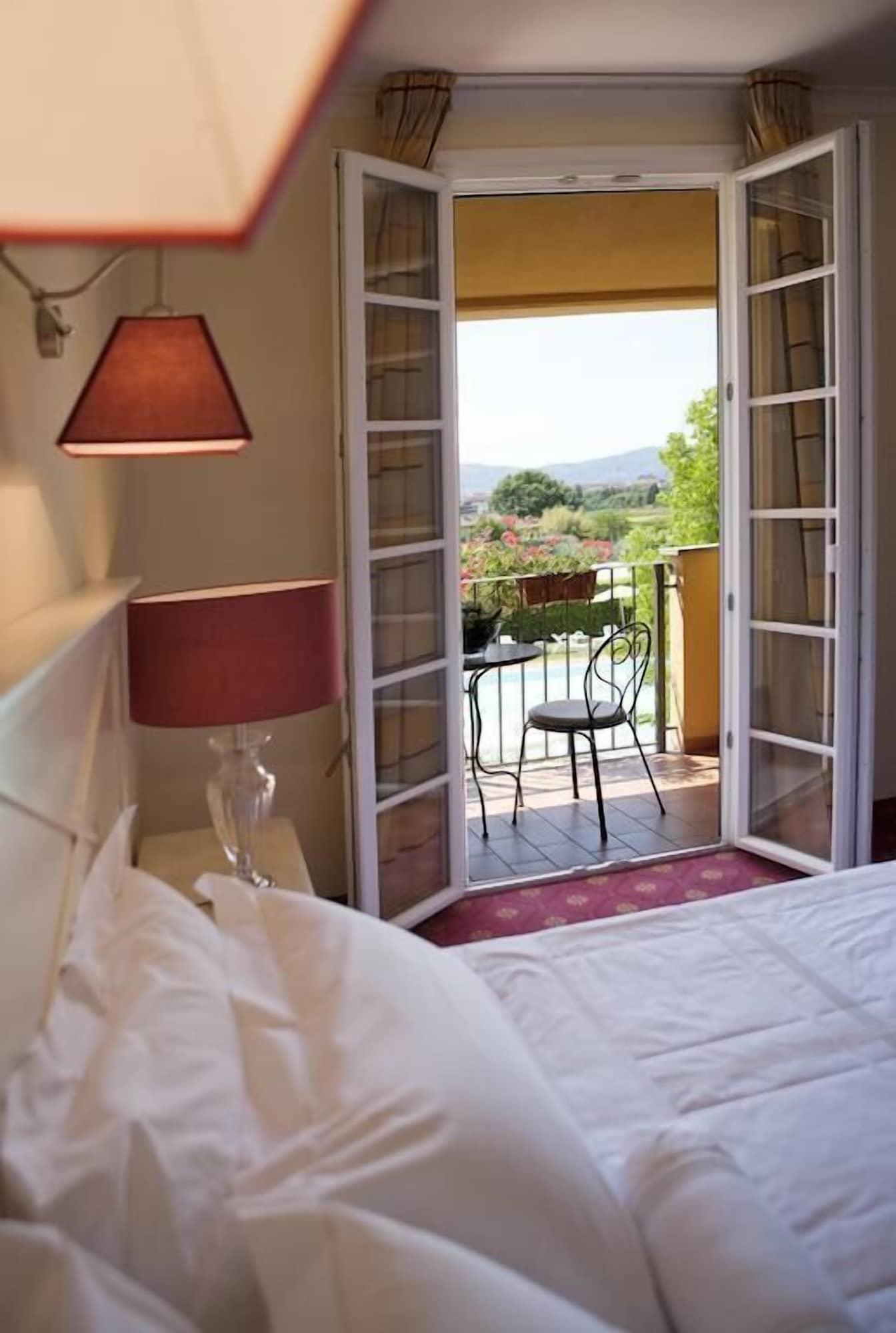 Hotel Villa Cappugi ปิสโตยา ภายนอก รูปภาพ
